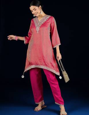 Women Ethnic motifs Embroidered Regular Kurta with Palazzos 6