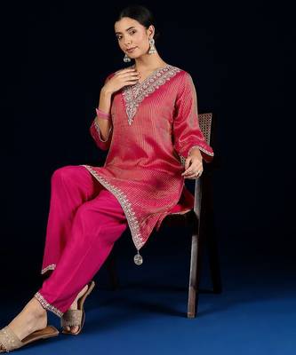Women Ethnic motifs Embroidered Regular Kurta with Palazzos 7