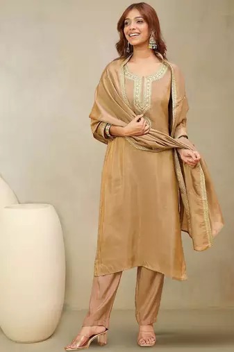 Women Solid Kurta with Pyjama & Dupatta