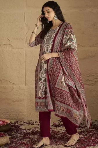 Women Printed Pure Cotton Kurta with Trousers & Dupatta