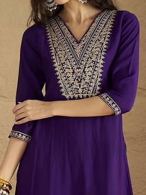 Floral Yoke Design V-Neck Straight Kurta With Trousers And Dupatta 2