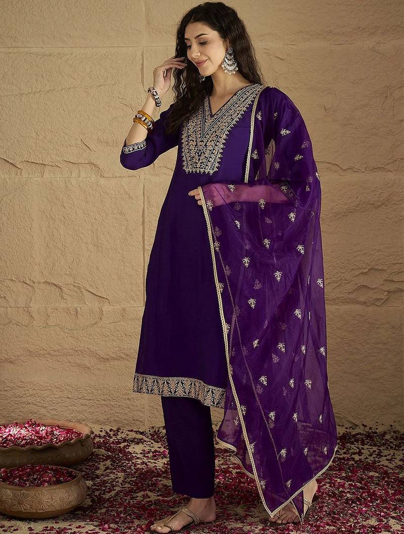 Floral Yoke Design V-Neck Straight Kurta With Trousers And Dupatta