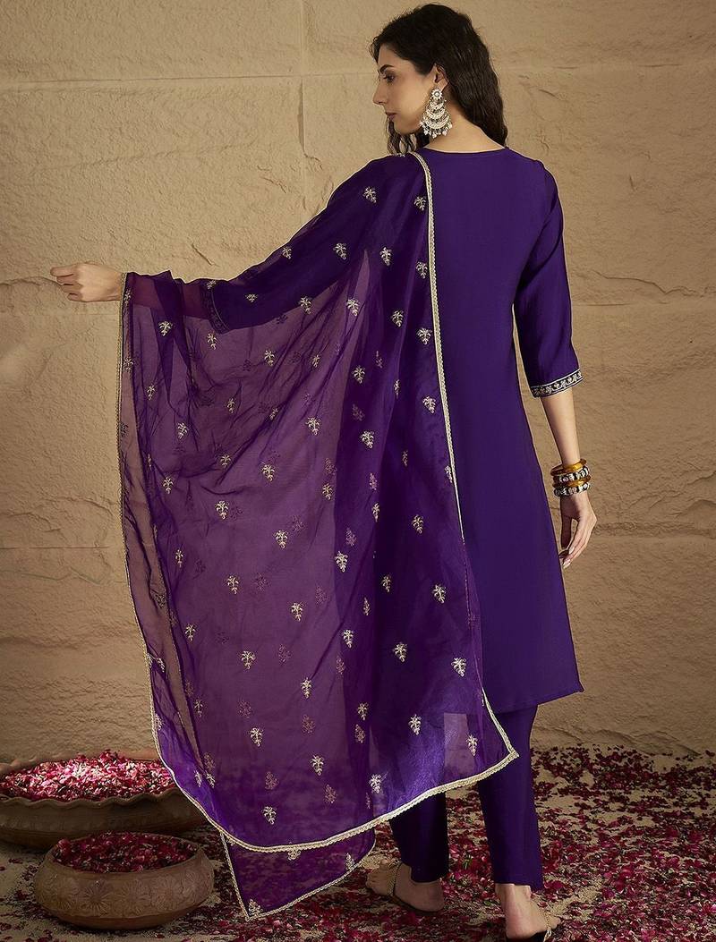 Floral Yoke Design V-Neck Straight Kurta With Trousers And Dupatta