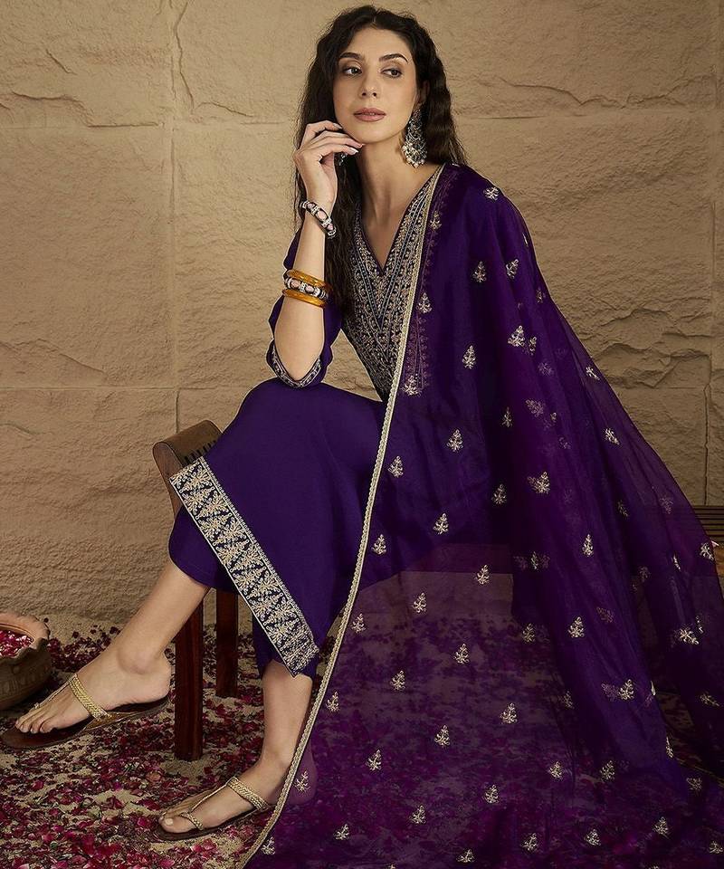 Floral Yoke Design V-Neck Straight Kurta With Trousers And Dupatta