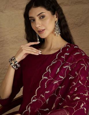 Women Anarkali Kurta with Trousers & Dupatta 2