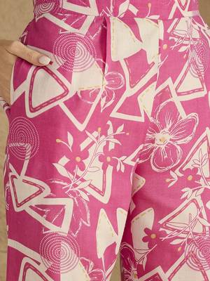 Women Floral Printed Kurta with Trousers 3