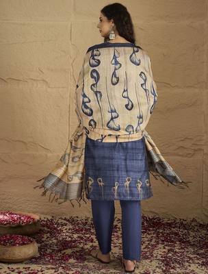 Floral Printed Beads And Stones Chanderi Cotton Kurta With Trousers & Dupatta 6