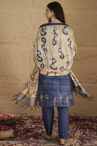 Floral Printed Beads And Stones Chanderi Cotton Kurta With Trousers & Dupatta