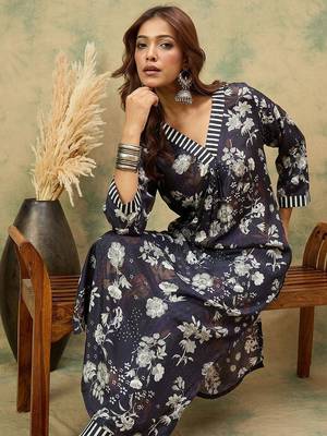 Floral Printed V-Neck Kurta With Trousers 7