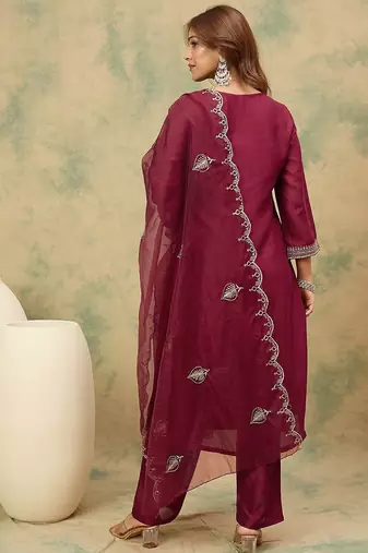 Yoke Design Ethnic Motifs Straight Kurta With Trousers & Dupatta