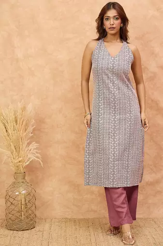 Women Regular Kurta with Trousers