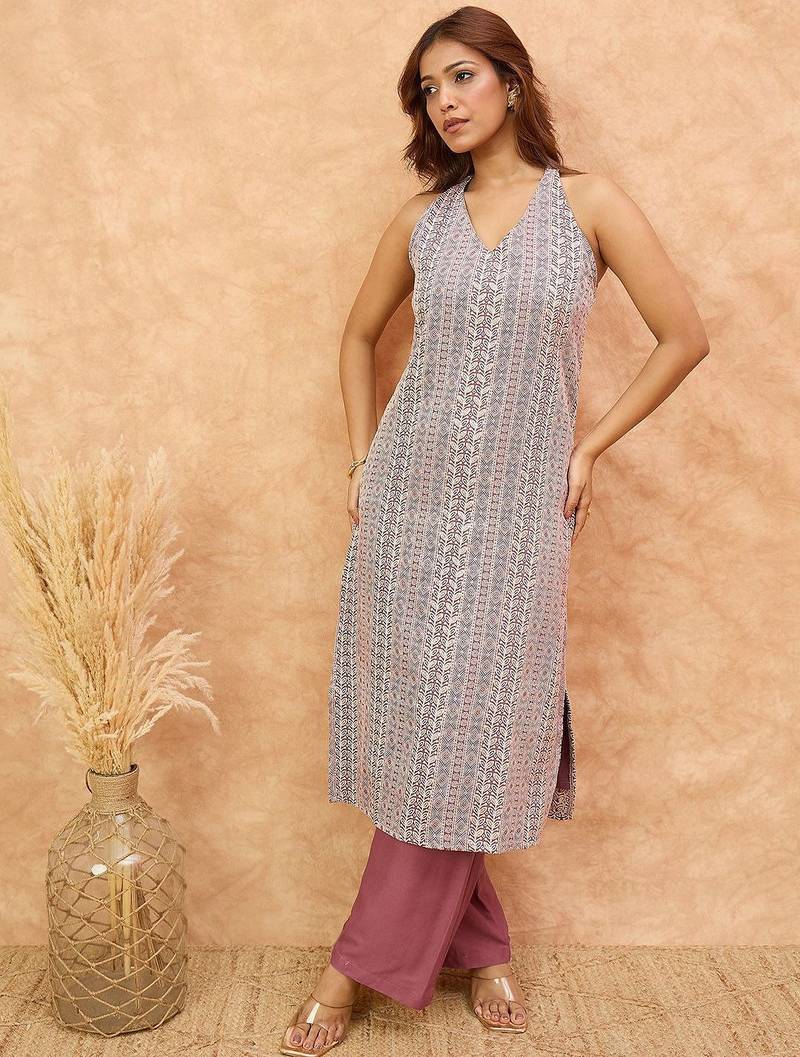Women Regular Kurta with Trousers