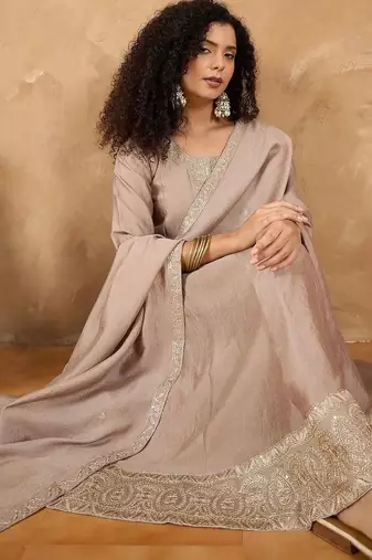 Yoke Design Straight Kurta With Trousers & Dupatta