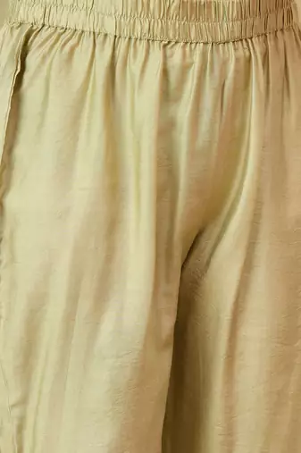 Floral Printed V-Neck Chanderi Silk Kurta With Trousers & Dupatta