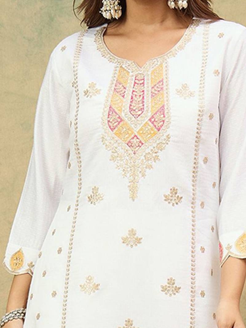 Floral Yoke Design Notch Neck Thread Work Straight Kurta With Trousers & Dupatta