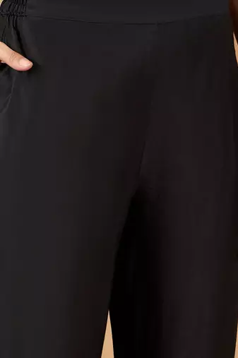 Women Solid Kurta with Pyjama & Dupatta