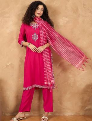 Women Ethnic Motifs Embroidered Kurta with Trouser & Dupatta 6