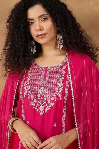 Floral Embroidered Thread Work Straight Kurta With Trousers & Dupatta