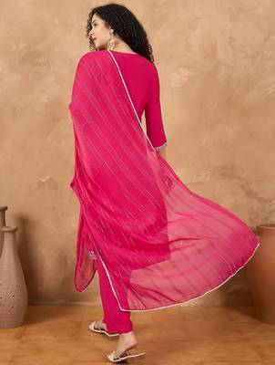Floral Embroidered Thread Work Straight Kurta With Trousers & Dupatta 6