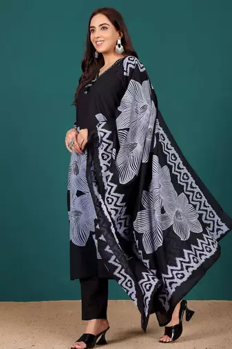 Floral Printed V-Neck Pure Cotton Straight Kurta With Trousers & Dupatta