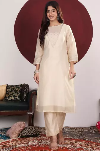 Floral Embroidered Round-Neck Straight Kurta With Trousers & Dupatta