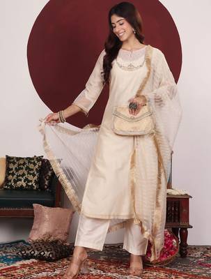 Floral Embroidered Round Neck Straight Kurta With Trousers & Dupatta 7