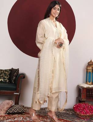 Floral Embroidered Round-V Straight Kurta With Trousers & Dupatta 4