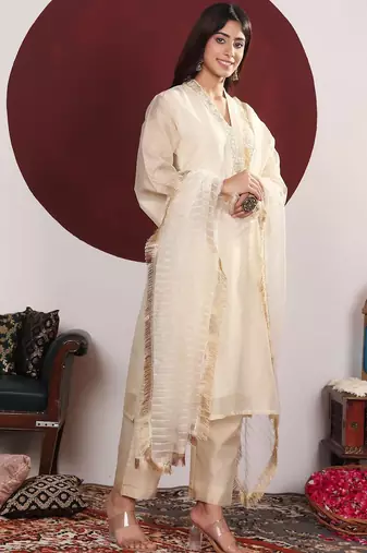 Floral Embroidered Round-V Straight Kurta With Trousers & Dupatta