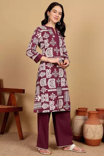 Women Floral Printed Kurta with Trousers