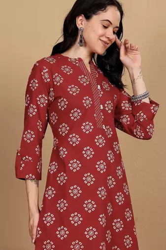 Floral Printed Mandarin Collar Straight Kurta With Trousers