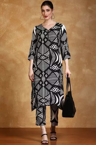 Women Geometric Printed Kurta with Trousers
