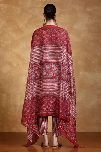 Women Paisley Printed Kurta with Trousers & Dupatta