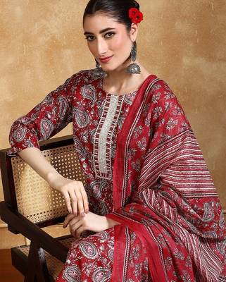 Women Paisley Printed Kurta with Trousers & Dupatta 6