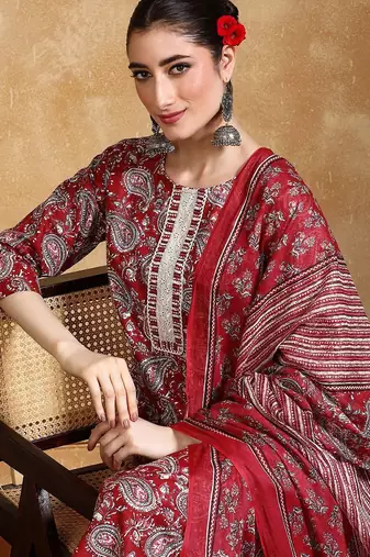 Women Paisley Printed Kurta with Trousers & Dupatta