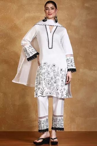 Women Floral Embroidered Kurta with Trousers & Dupatta