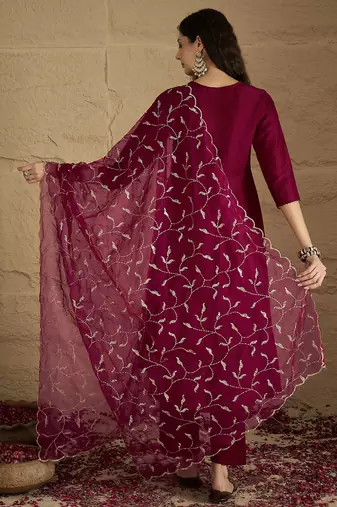 Women Solid Kurta with Trousers & Dupatta