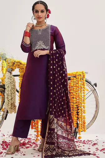 Floral Yoke Design Thread Work Kurta With Trousers & Dupatta
