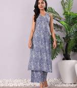 Paisley Printed V-Neck Sleeveless Pure Cotton Kurta With Palazzos