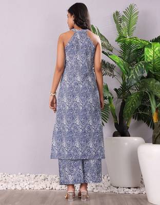 Paisley Printed V-Neck Sleeveless Pure Cotton Kurta With Palazzos 6