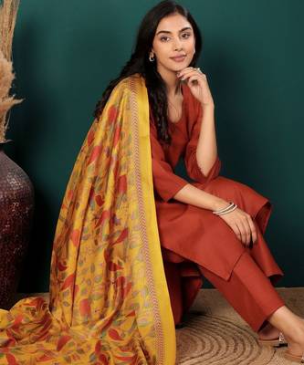V-Neck Straight Kurta With Trousers And Dupatta 2