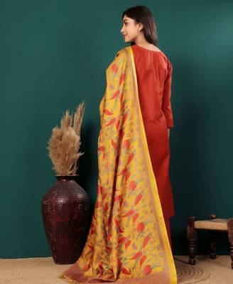 V-Neck Straight Kurta With Trousers And Dupatta 7