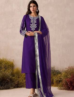 Floral Yoke Design Thread Work Kurta With Trousers & Dupatta 1