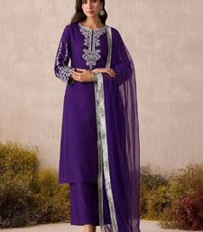 Floral Yoke Design Thread Work Kurta With Trousers & Dupatta
