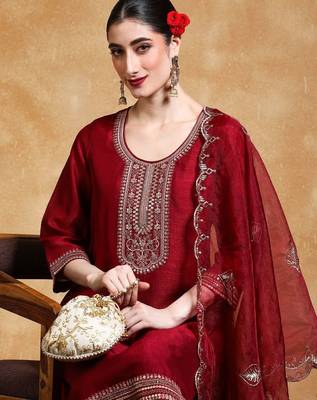 Yoke Design Zari Round Neck Straight Kurta With Trousers & Dupatta 2