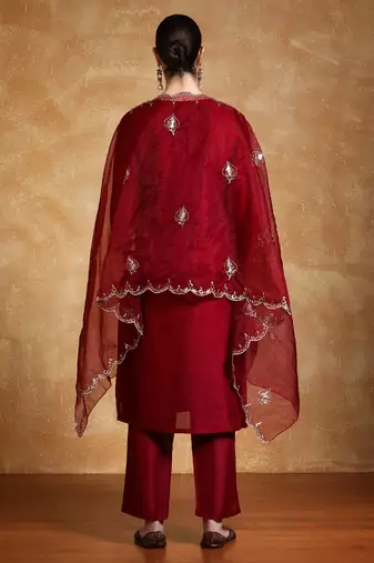 Yoke Design Zari Round Neck Straight Kurta With Trousers & Dupatta