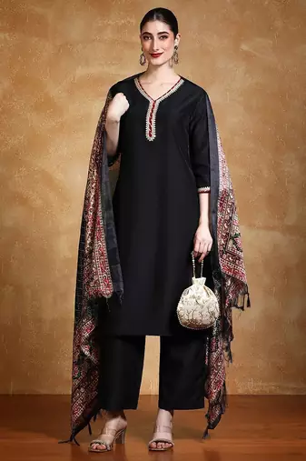 Women Solid Kurta with Trousers & Dupatta