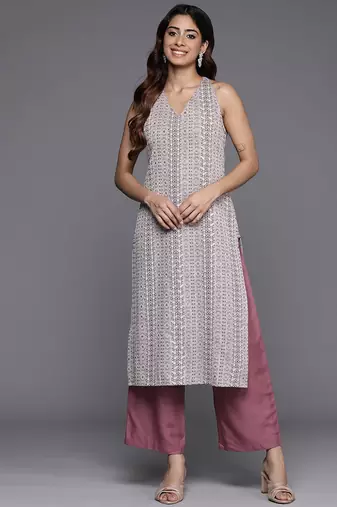 Floral Printed V-Neck Sleeveless Kurta With Trousers