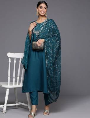 Women Ethnic Motifs Embroidered Kurta with Trousers & With Dupatta 1