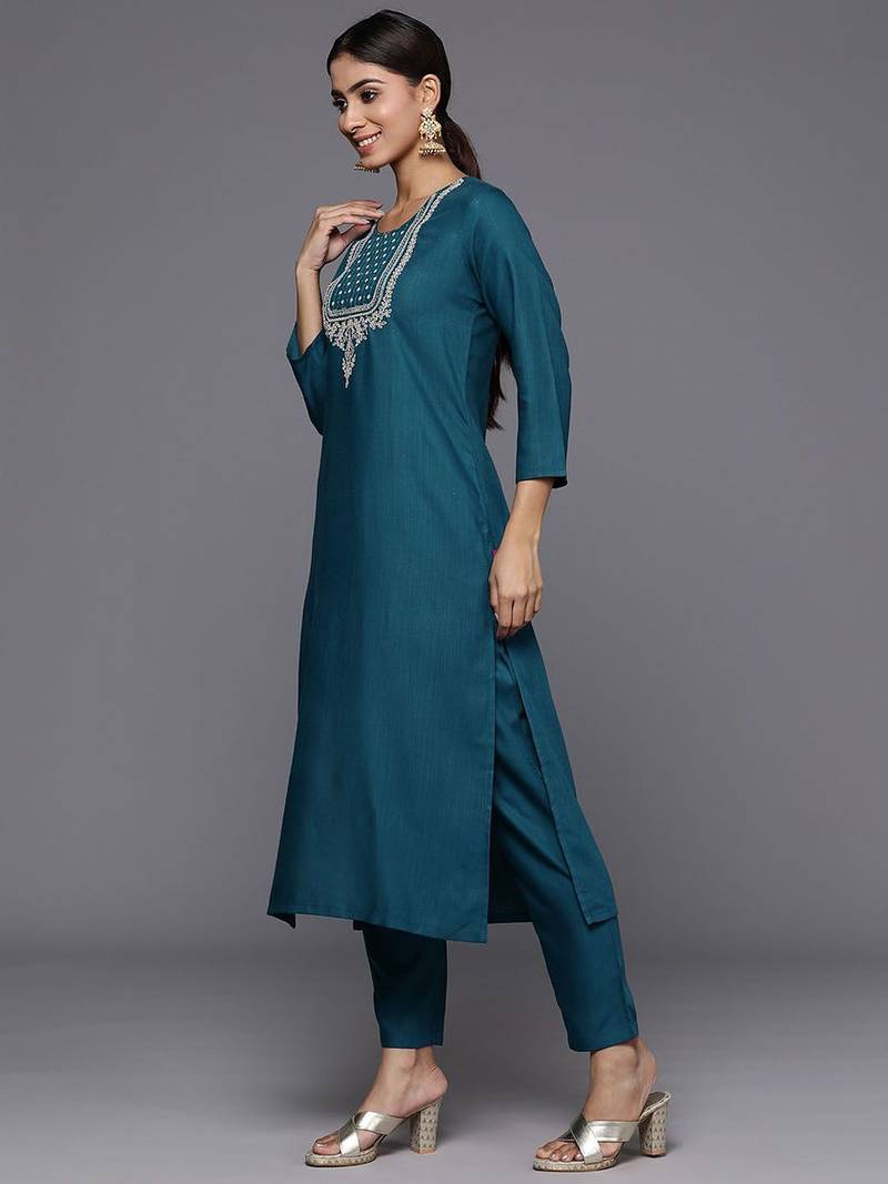 Women Ethnic Motifs Embroidered Kurta with Trousers & With Dupatta