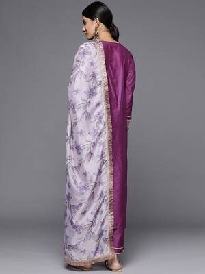 Round Neck Straight Kurta With Trousers & Dupatta 2
